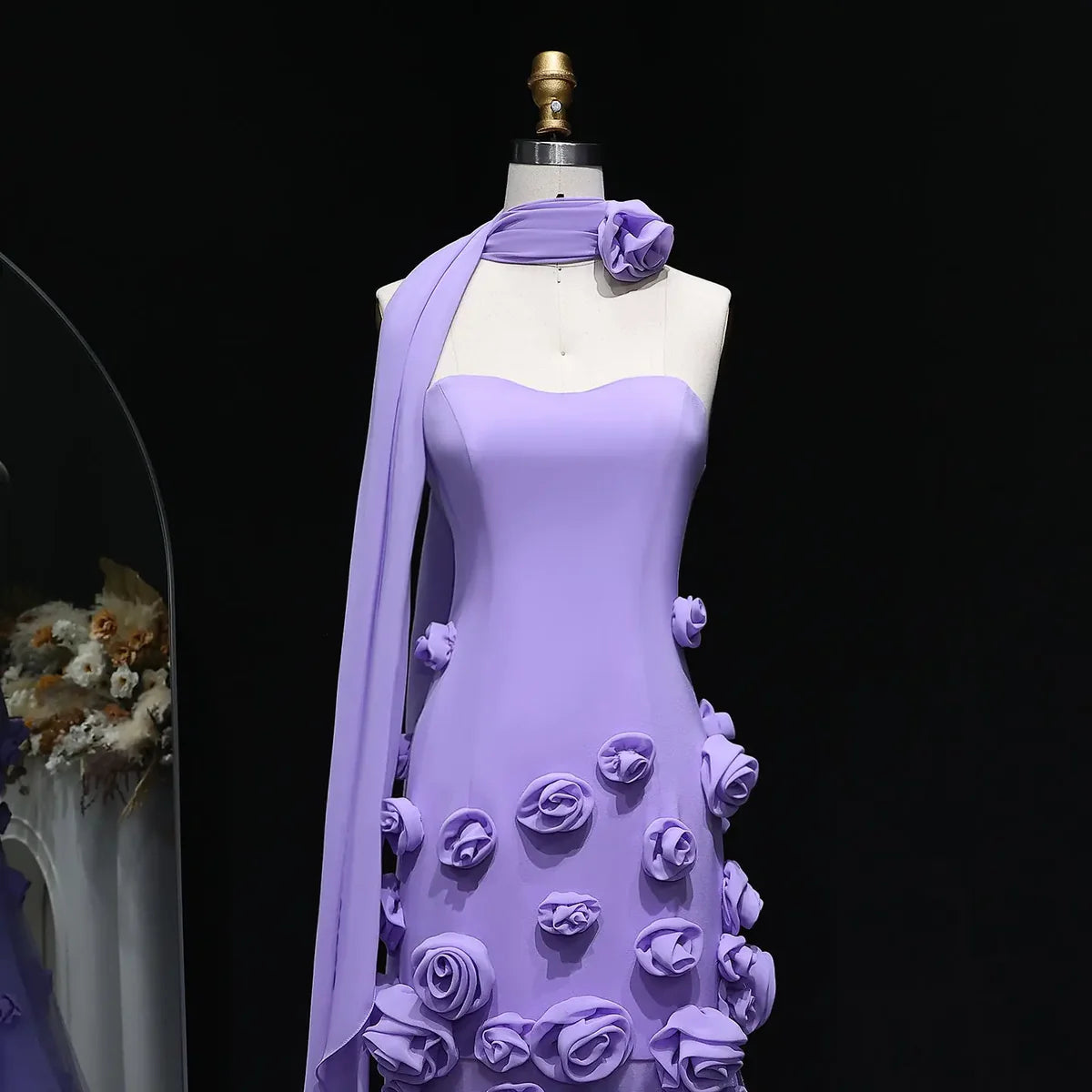 فستان انيق بورود بارزه