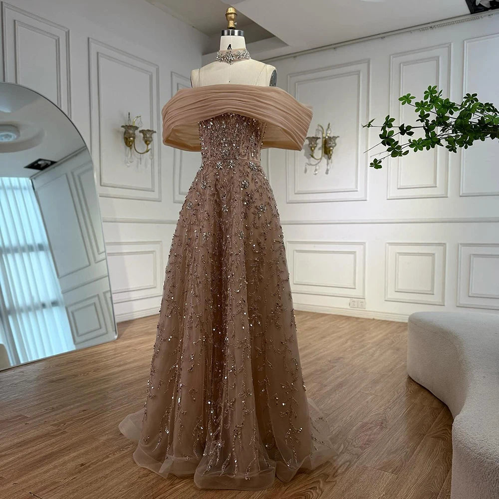 فستان فاخر مطرز بتصميم أوف شولدر