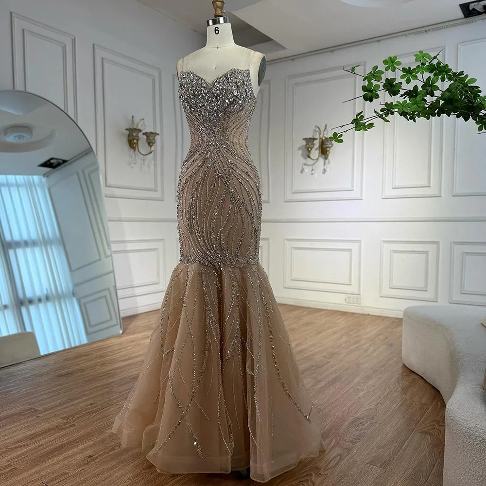 فستان انيق بتطريز يدوي